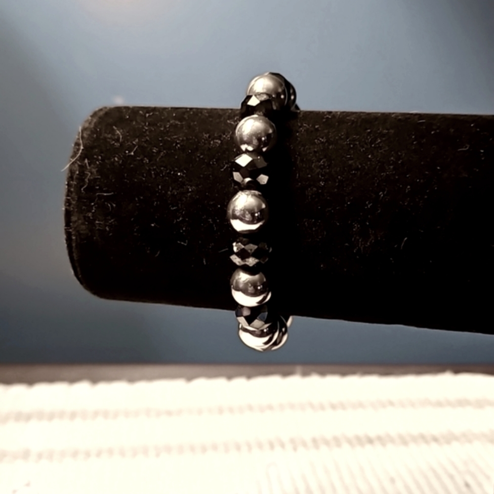 Black and Silver Beaded Bracelet